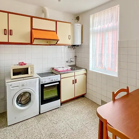 Apartment 3 Bedroom In *
